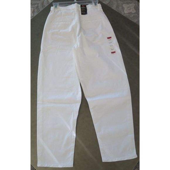 Levi's Premium Women's Sz 26 x  26 White Retro Style Balloon Pleated Pants - Picture 2 of 8